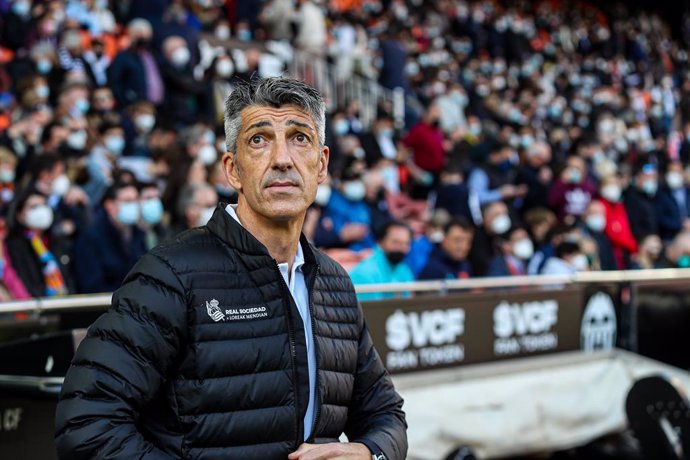 Imanol Alguacil, head coach of Real Sociedad, looks on during the Santander League match between Valencia CF and Real Sociedad at the Mestalla Stadium on February 6, 2022, in Valencia, Spain.
