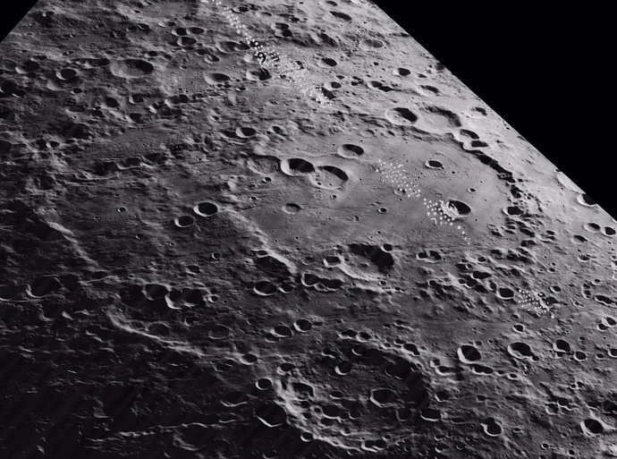 Imagen del cráter Hertzsprung tomada por el Lunar Orbiter 5