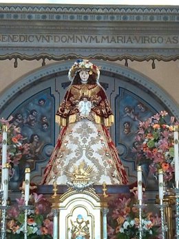 Archivo - Archivo. La Virgen del Rocío vestida de pastora.
