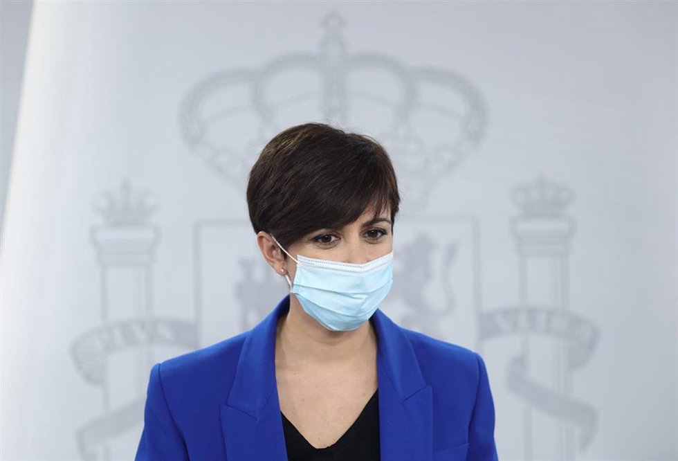 La ministra Portavoz y de Política Territorial, Isabel Rodríguez, en una rueda de prensa posterior a una reunión del Consejo de Ministros, en La Moncloa, a 4 de marzo de 2022, en Madrid (España)