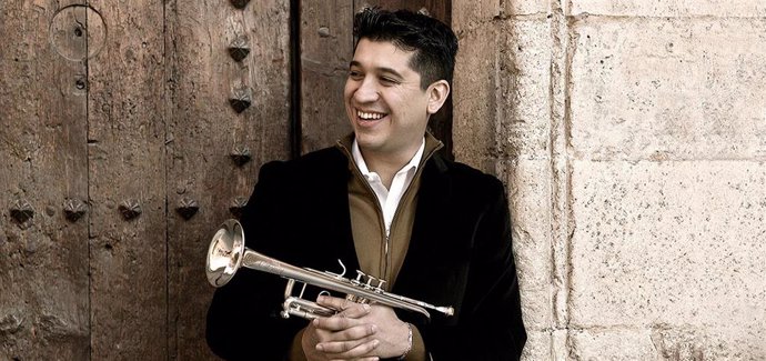 El trompetista Pacho Flores