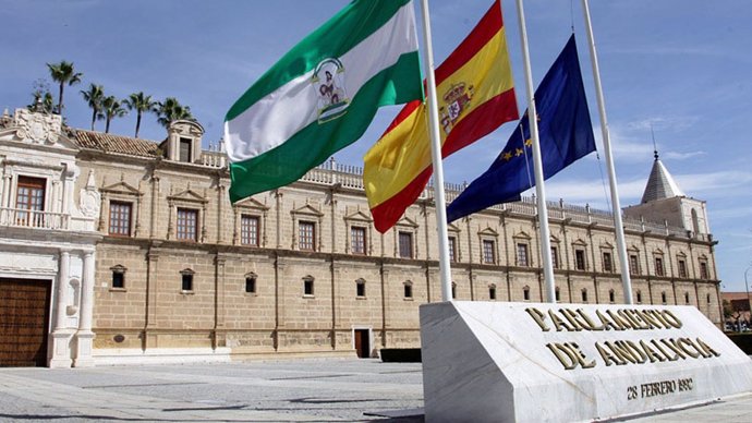 Archivo - Fachada del Parlamento andaluz, en una imagen de archivo.