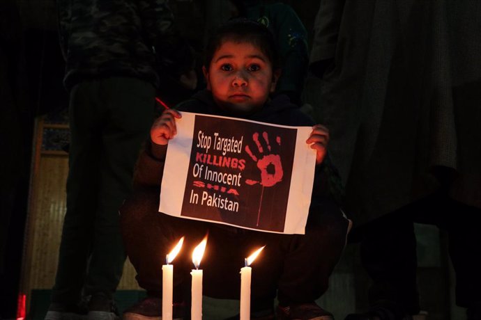 Protesta després d'un atemptat contra una mesquita xita en Peshawar, el Pakistan