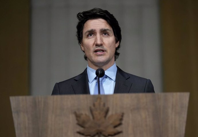 22 February 2022, Canada, Ottawa: Canadian Prime Minister Justin Trudeau  (C)speaks during a press conference on the situation in Ukraine. Photo: Justin Tang/Canadian Press via ZUMA Press/dpa