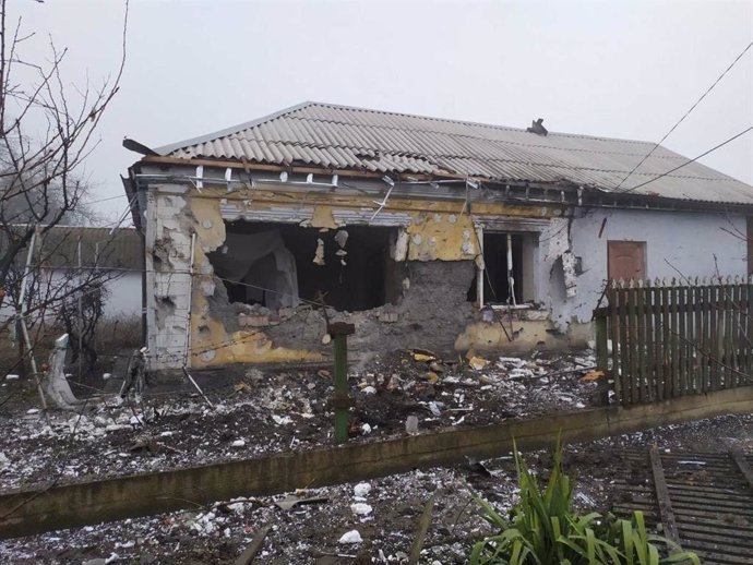 Una casa destruida en Mariúpol tras los ataques de Rusia