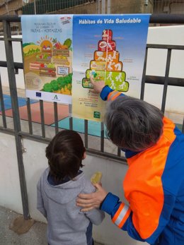 El Distrito Sanitario Almería ha reforzado el 'Programa para la Innovación Educativa: Hábitos de vida saludable'.