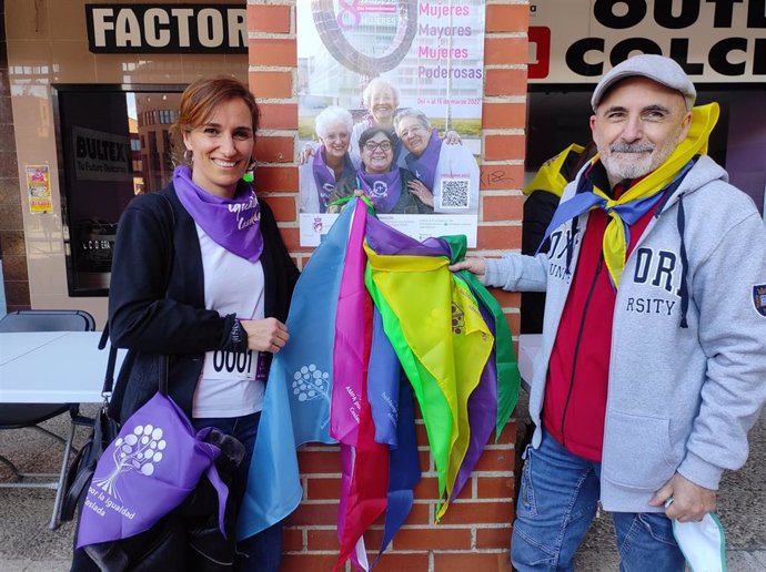 La portavoz de Más Madrid en la Asamblea, Mónica García, acude a la Marcha por la Igualdad de Coslada.