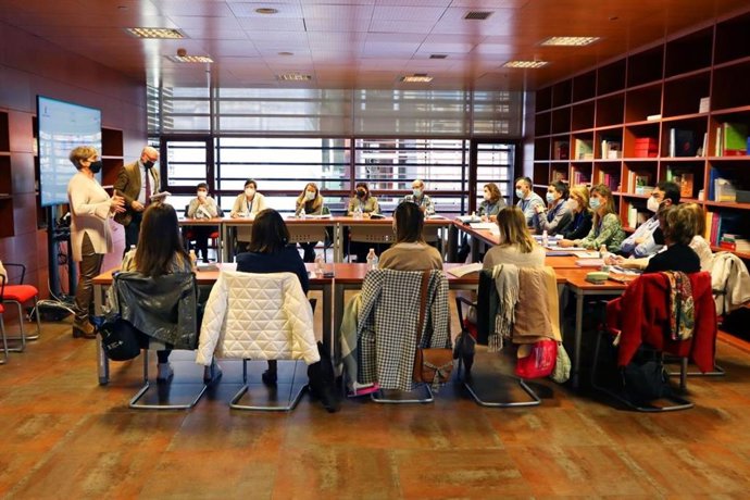 Jornada celebrada entre la Dirección General de Humanización y Asistencia Sociosanitaria de la Consejería de Sanidad de C-LM y responsables de Humanización de las gerencias asistenciales