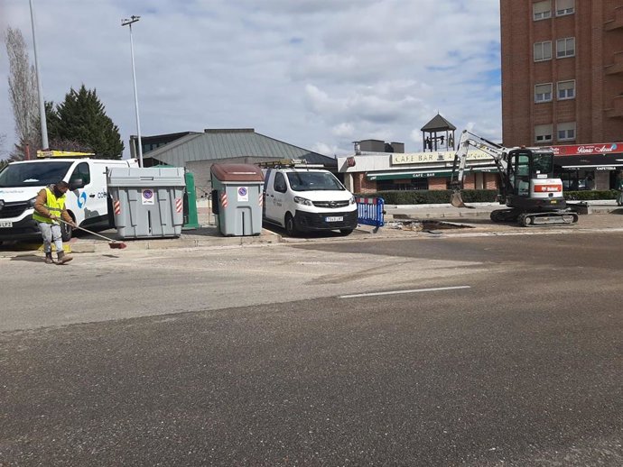 Obras de reparación en la calle Juan de Valladolid.