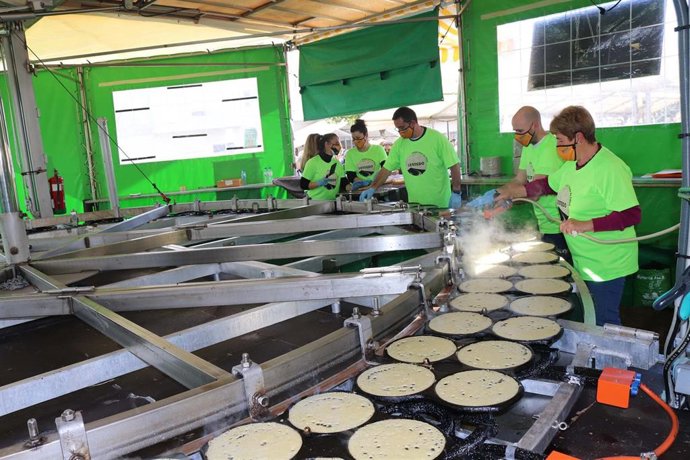 Máquina filloeira en la Festa da Filloa de Lestedo, en Boqueixón
