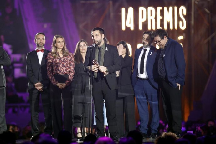 Mikel Mas recull el premi Gaudí a la millor pellícula d'animació per 'Moronins'