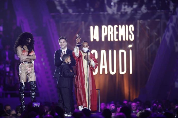 El actor no profesional Mohamel Mellali gana el Premi Gaudí a mejor protagonista masculino por su actuación en 'Sis dies corrents' de Neus Ballús