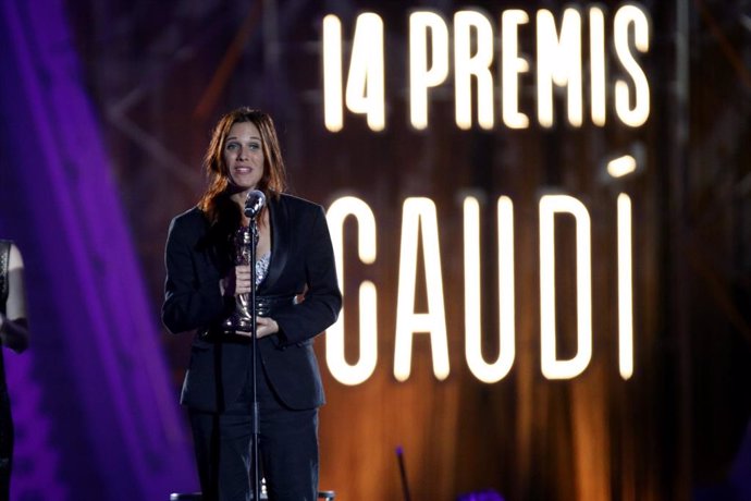 La cineasta catalana Neus Ballús ha guanyat aquest diumenge el Premi Gaudí a millor adrea per la seva pellícula 'Sis dies corrents'