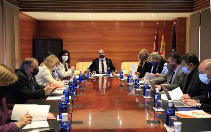 Archivo - Mesa de las Cortes