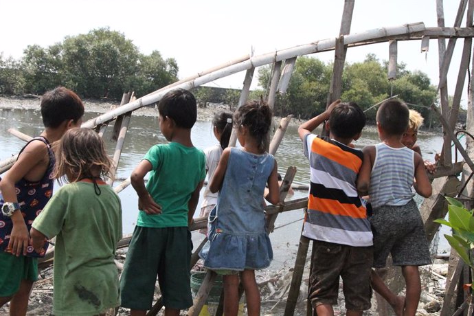 Un grupo de niños en Filipinas (archivo).