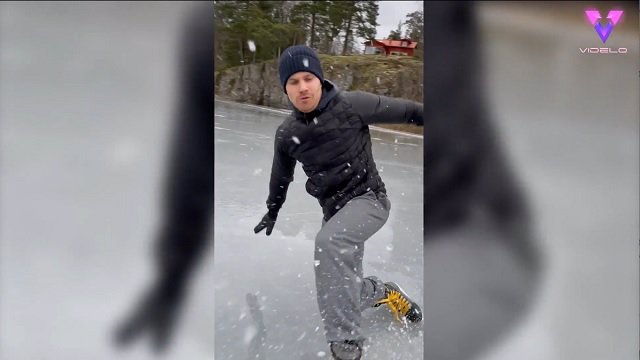 Increíble caída patinando sobre hielo