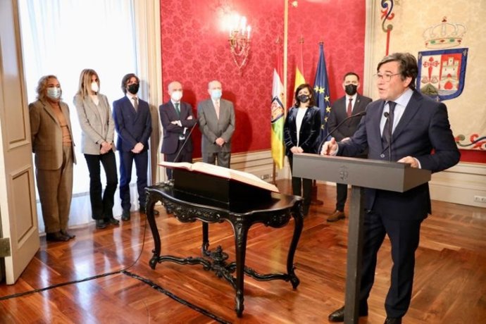 José Ignacio Pérez toma posesión como presidente del Consejo Consultivo