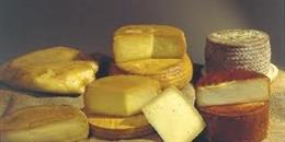 Archivo - Publicada la orden que aprueba los estatutos de DOP Queso de Acehúche