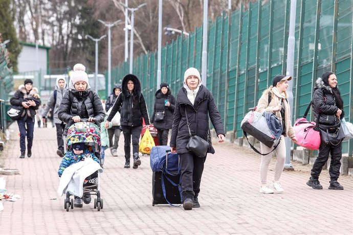 Refugiados ucranianos a su llegada a Polonia.