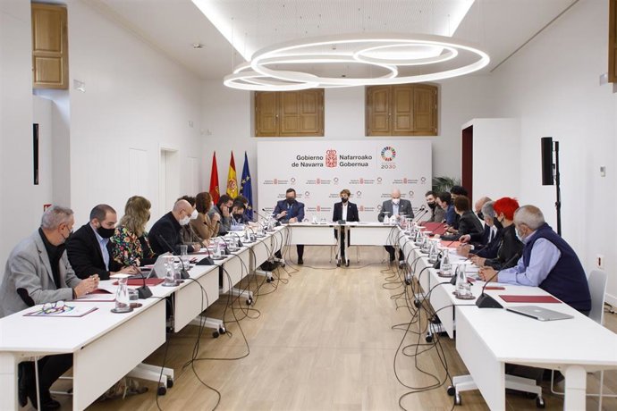 Reunión de la comisión interdepartamental del Gobierno de Navarra para abordar la atención a los refugiados por la guerra de Ucrania.