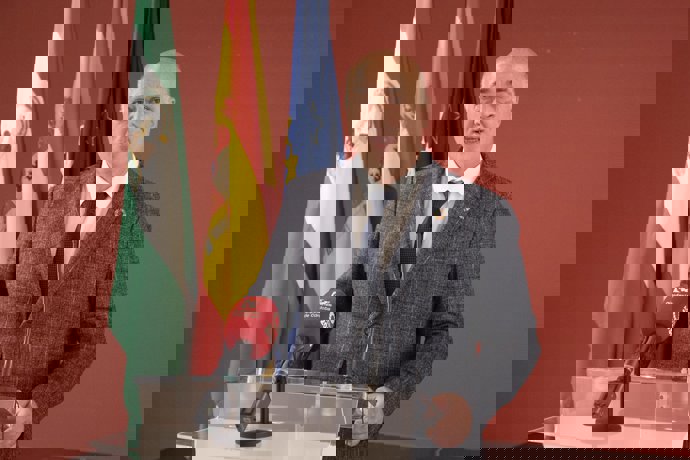 El presidente de la Diputación de Córdoba, Antonio Ruiz,  inauguración de la Exposición homenaje a VIC