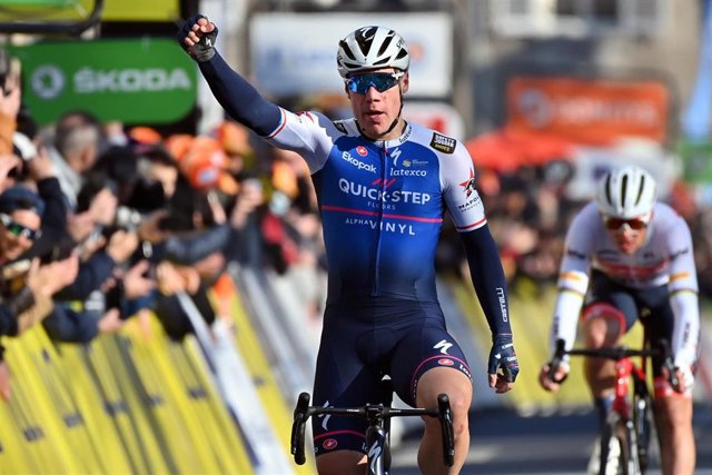 Dutch Fabio Jakobsen of Quick-Step Alpha Vinyl celebrates at the finish line after winning the second stage of the 80th edition of the Paris-Nice cycling race, 159.2 km from Auffargis to Orleans
