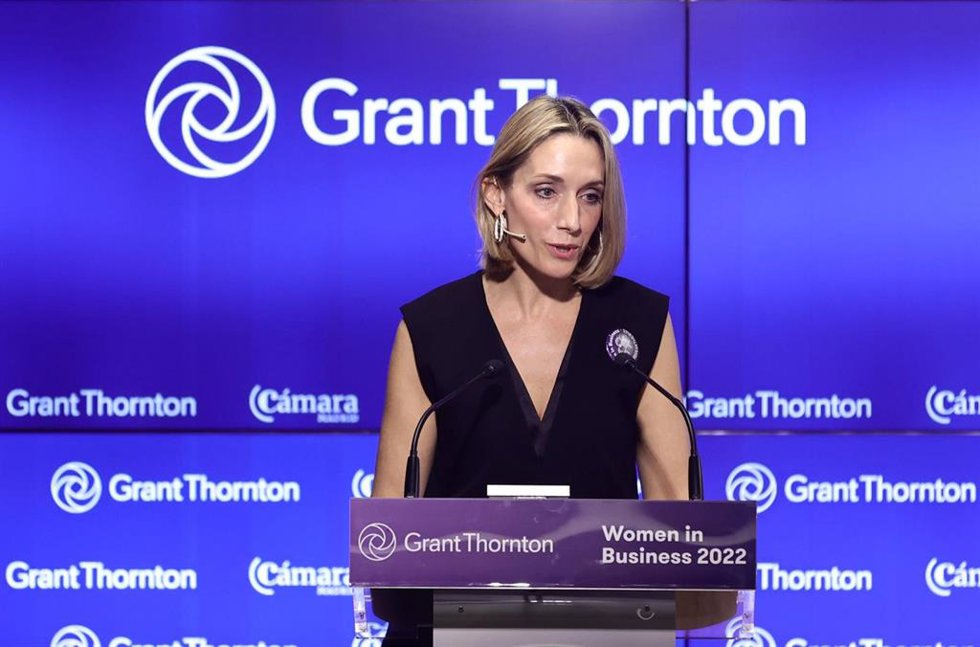 La socia de Auditoría de Grant Thornton, Isabel Perea, interviene en la presentación de la 18 edición de su informe 'Women In Business', en el Auditorio de Castellana 81, a 8 de marzo de 2022, en Madrid (España). 