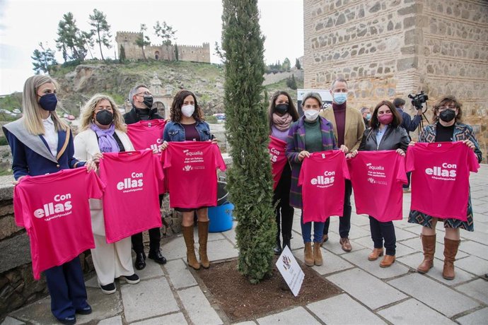 La alcaldesa, Milagros Tolón