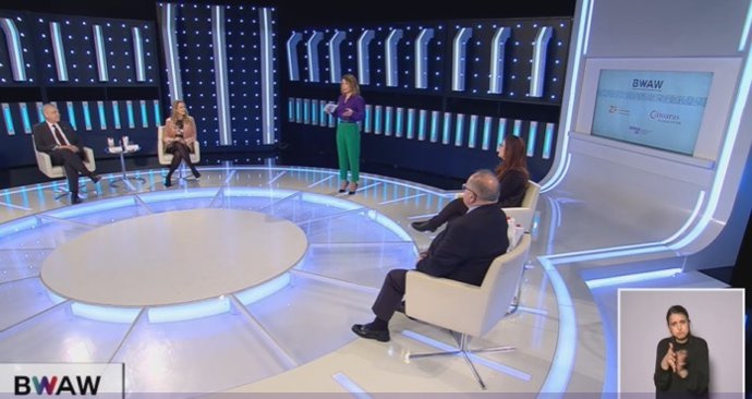 El delegado especial del Estado en el CZFB, Pere Navarro; la delegada del Gobierno en Catalunya, Maria Eugnia Gay; el presidente de Incyde, José Luis Bonet, y la teniente de alcalde del Ayuntamiento de Barcelona, Laura Pérez