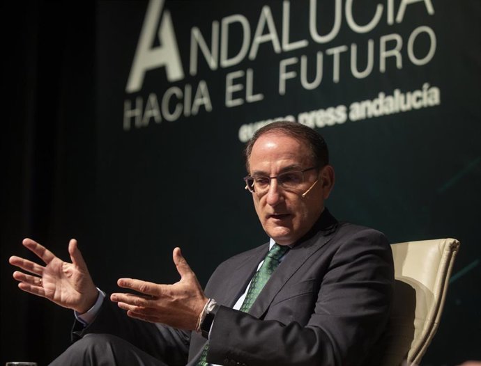 Archivo - El presidente de la CEA, Javier González de Lara, en una imagen de archivo.