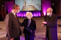 Aragón rinde homenaje a la primera mujer consejera del Gobierno autonómico