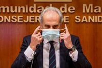 Madrid aboga por mascarilla solo en residencias, hospitales y transporte público y pide a Sanidad abrir el debate