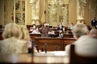 Armengol insiste al PP en que enfocar el Día de la Mujer desde la natalidad es "un discurso un poco anticuado"