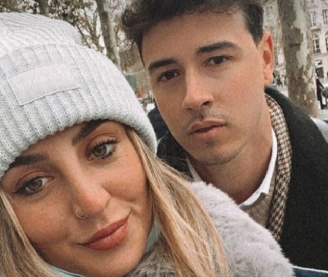 Rocío Flores y Javier Terrón, en una imagen compartida por la influencer en sus redes sociales