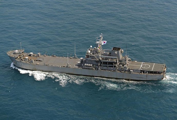 Buque de la Armada de Corea del Sur durante unas maniobras (archivo).