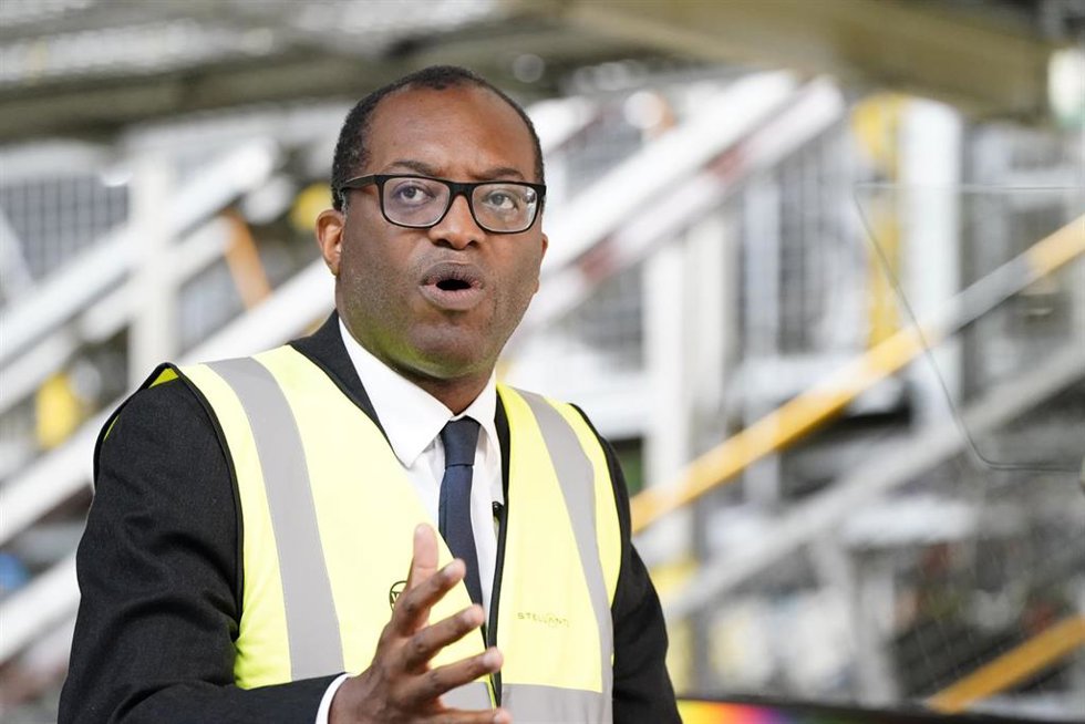 Archivo - El ministro de Energía de Reino Unido, Kwasi Kwarteng. 