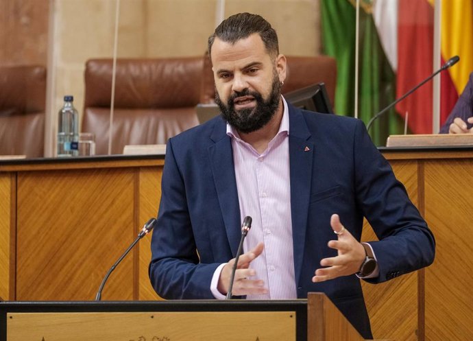 El parlamentario de Unidas Podemos por Andalucía Jesús Fernández, en una foto de archivo.