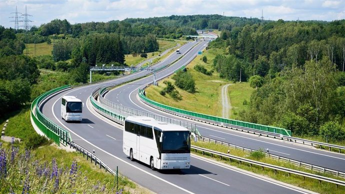 Archivo - Sevilla.- Empresarios del transporte de Sevilla critican que el cobro de peaje en autovías "será la puntilla" al sector