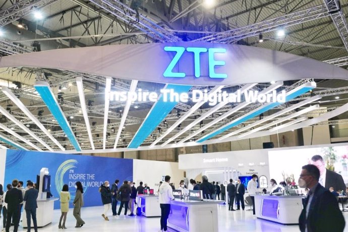 Stand de ZTE en el Mobile World Congress de Barcelona, celebrado entre el 28 de febrero y el 3 de marzo de 2022