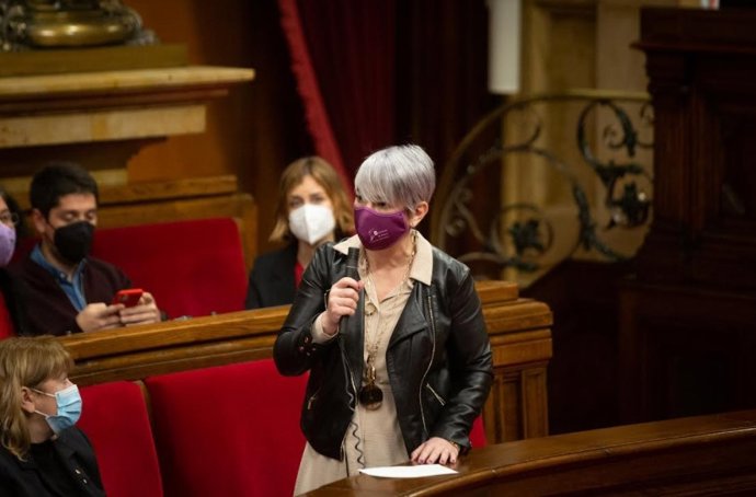La consellera de Justícia, Lourdes Ciuró, al Parlament