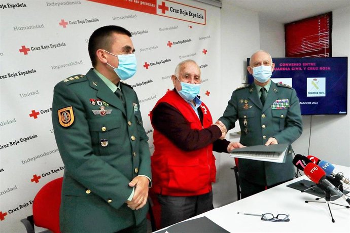 Guardia Civil y Cruz Roja refuerzan su colaboración en materia de seguridad ciudadana y formación