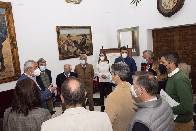El presidente de la Diputación de Cáceres se reúne con representantes de las DOP e IGP de la provincia