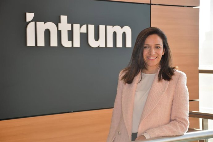 La nueva directora del área legal de Intrum, Noelia Palacios.