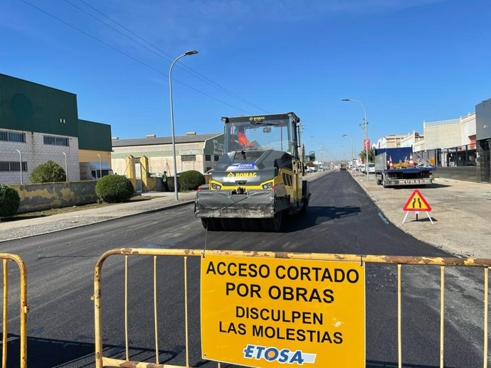 Las calles del Polígono Industrial Oeste de Murcia estarán asfaltadas las próxima semana