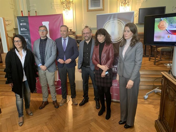 Presentación de la sección de rosados del Concurso Mundial del Vino de Bruselas que se celebra en Valladolid.