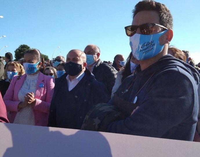 La coordinadora de Cs en Huelva y delegada territorial de Turismo, María Ángeles Muriel, el pasado viernes en la concentración de 'Y Huelva, cuándo'.