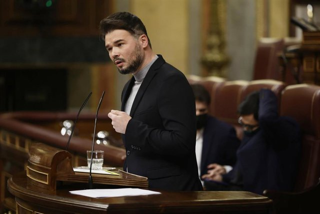El portavoz parlamentario de ERC, Gabriel Rufián, interviene en una sesión plenaria, en el Congreso