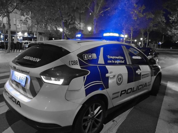 Archivo - Un vehículo de la Policía Municipal de Alcorcón
