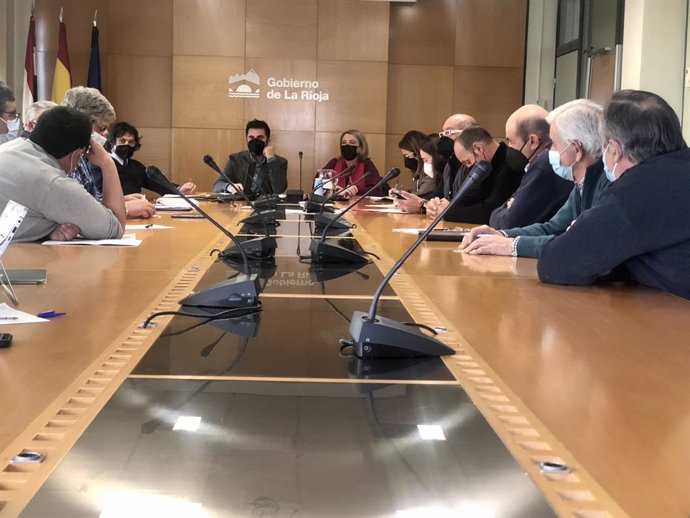 Reunión Gobierno de La Rioja con cotos y agricultores