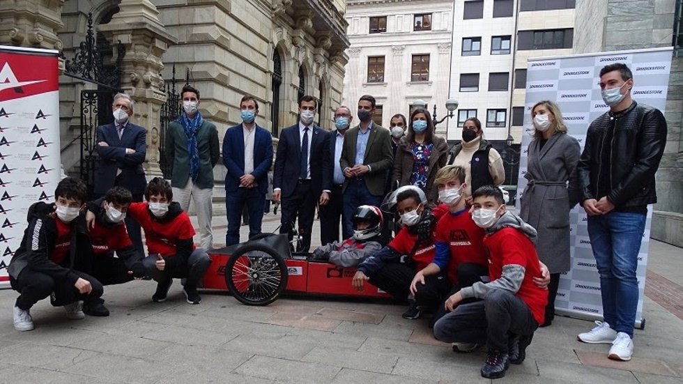 Presentación del circuito "Greenpower Iberia-Bridgestone" en Bilbao